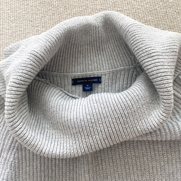 Tommy Hilfiger Grey Turtleneck sweater - Picture 3 of 3